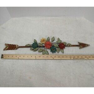 Rustic Metal Arrow with Floral Vine Wall Art Decor Farmhouse Hanging Art